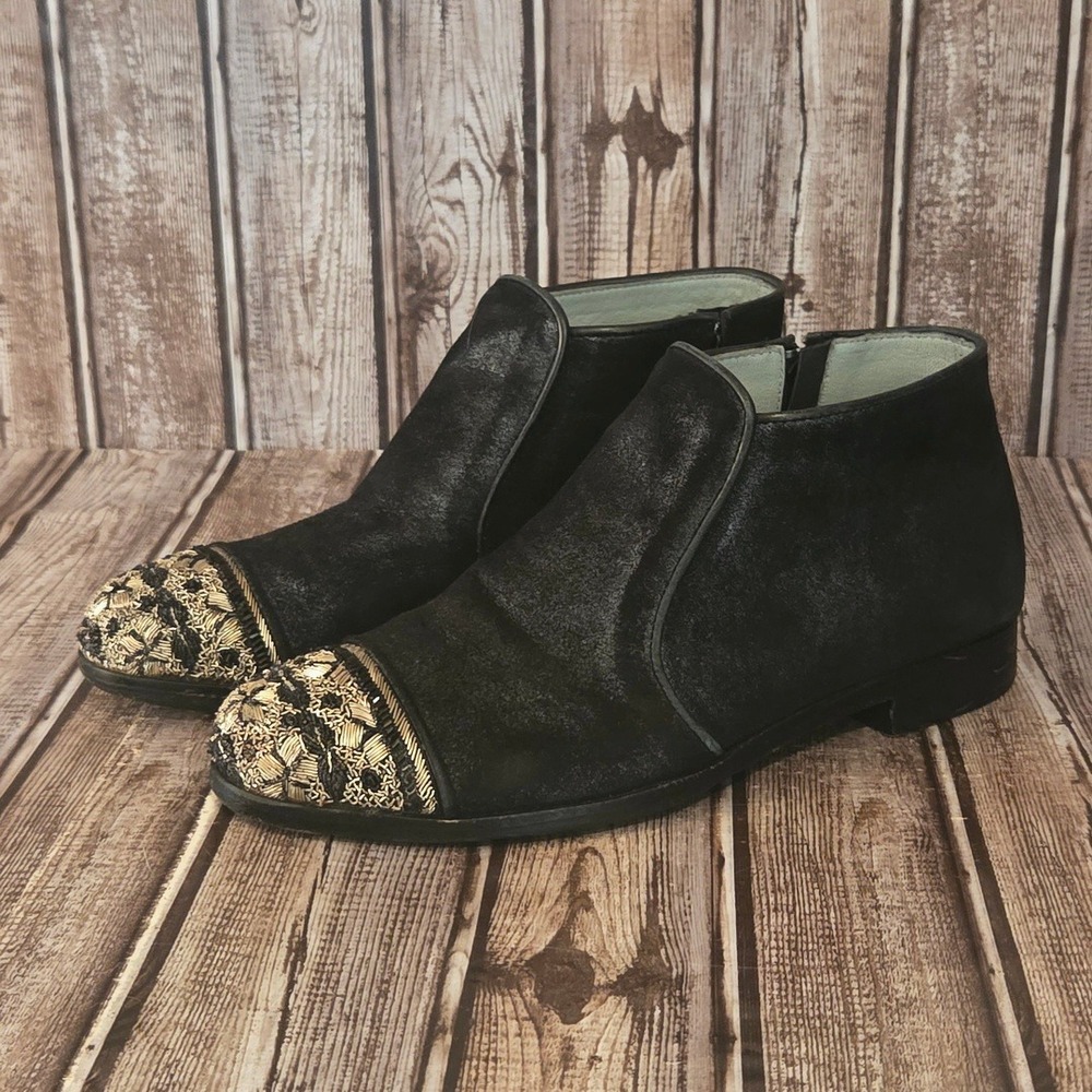 Sz‎ 39 / 8.5 Meher Kakalia Black Leather Embroidered Cap Toe Ankle Boots VGUC!